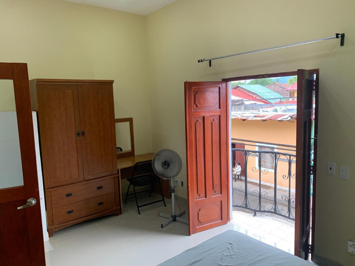 Apartamentos Casa Amarilla Гранада Экстерьер фото