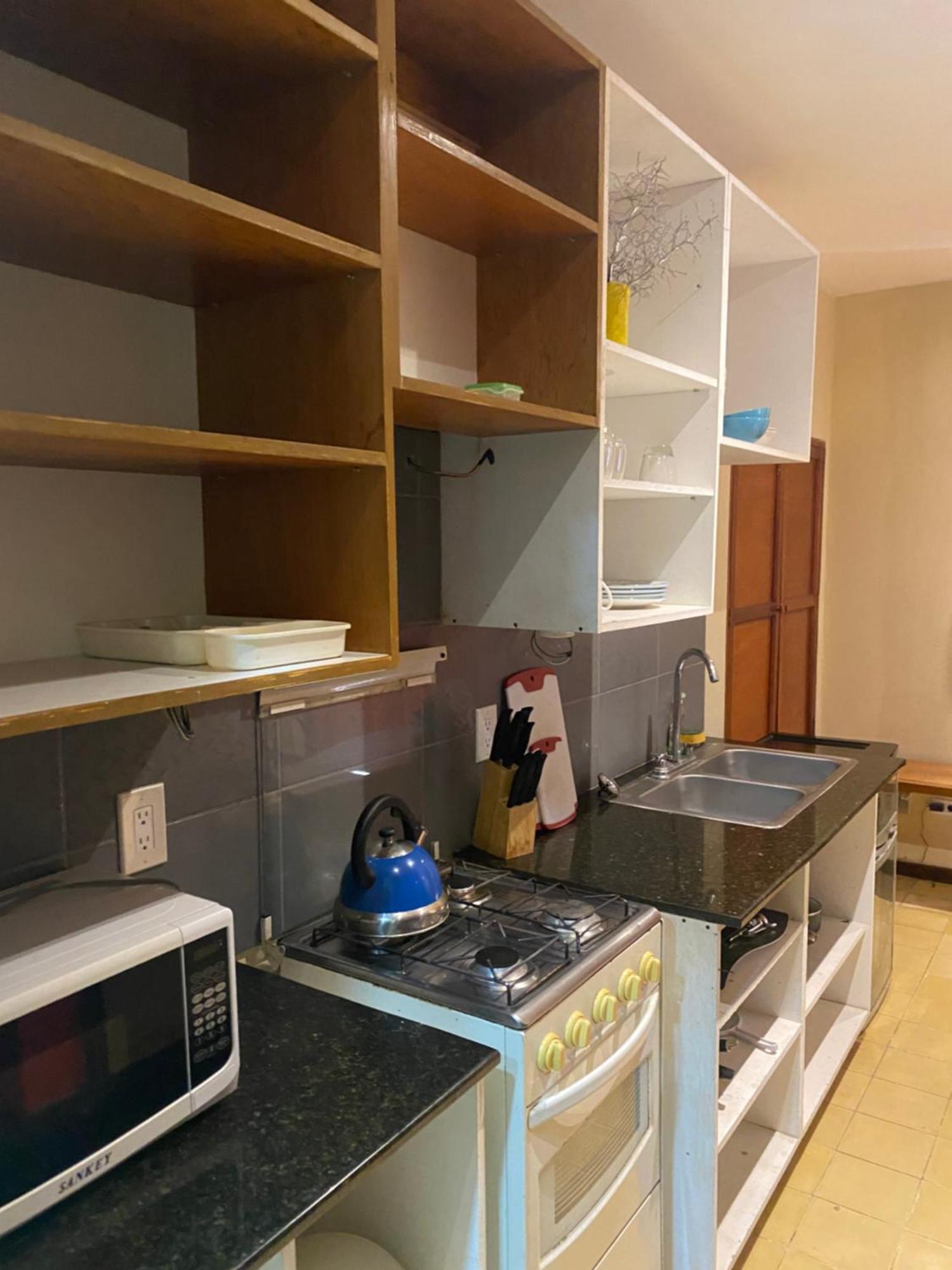 Apartamentos Casa Amarilla Гранада Экстерьер фото