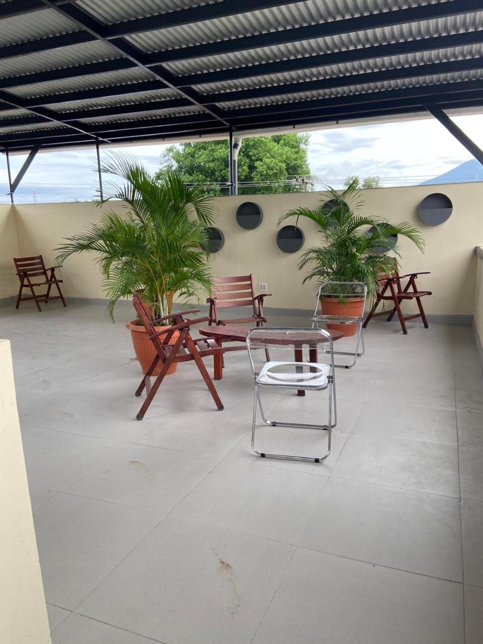 Apartamentos Casa Amarilla Гранада Экстерьер фото