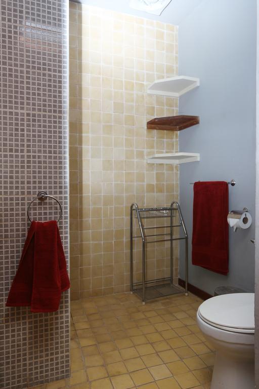 Apartamentos Casa Amarilla Гранада Экстерьер фото
