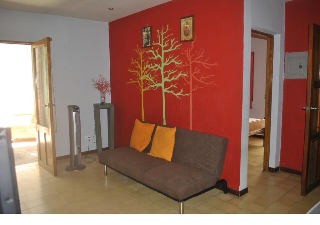 Apartamentos Casa Amarilla Гранада Экстерьер фото