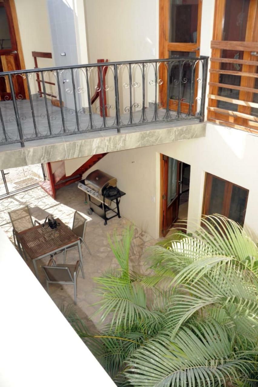 Apartamentos Casa Amarilla Гранада Экстерьер фото