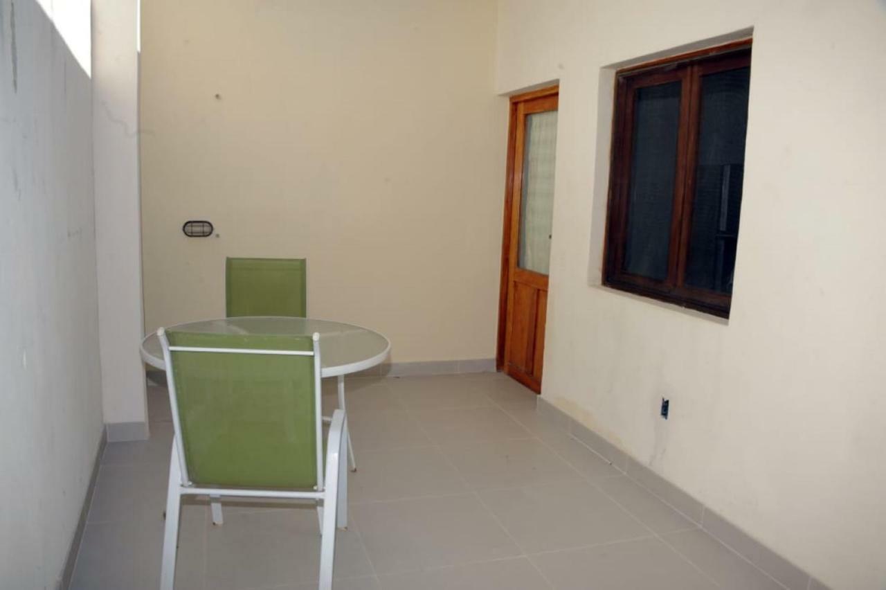 Apartamentos Casa Amarilla Гранада Экстерьер фото